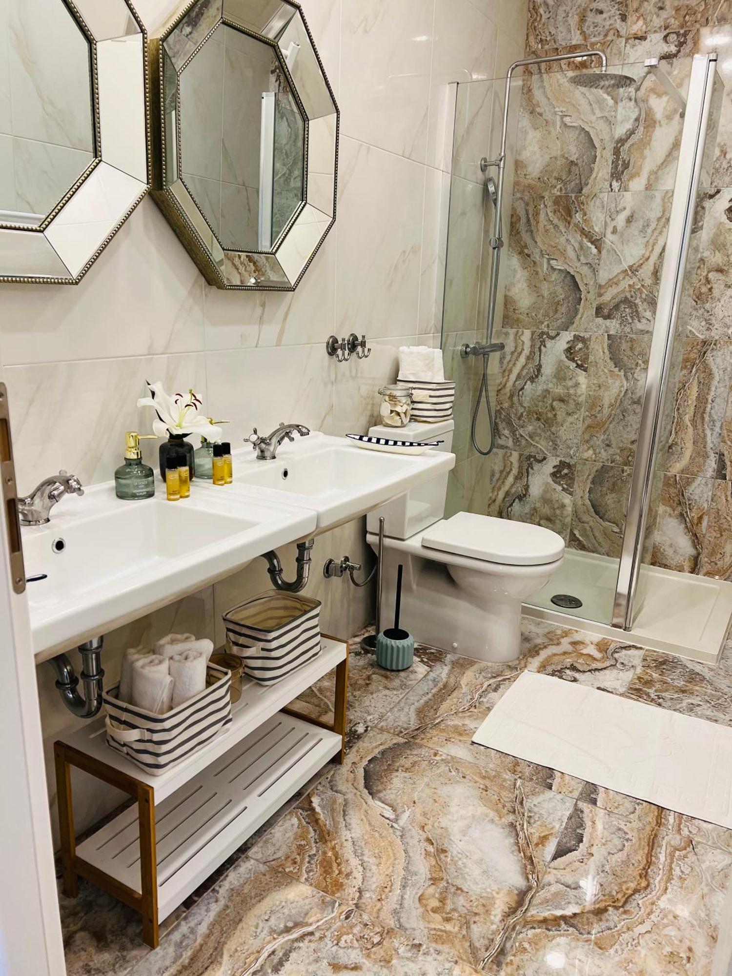 La Dolce Vita Luxury Apartments With Best Free Private Parking In City Center Pula Room photo